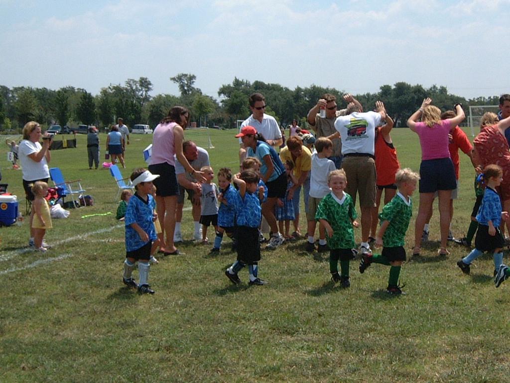 2003/09(Sep)/02(Soccer)/1024x768_2003-09-06 13-17-26.JPG